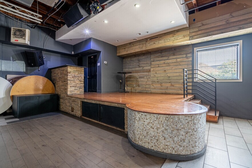 More Photos Of 4234-4242 MacAlester Ave, Philadelphia Manufacturing For Sale