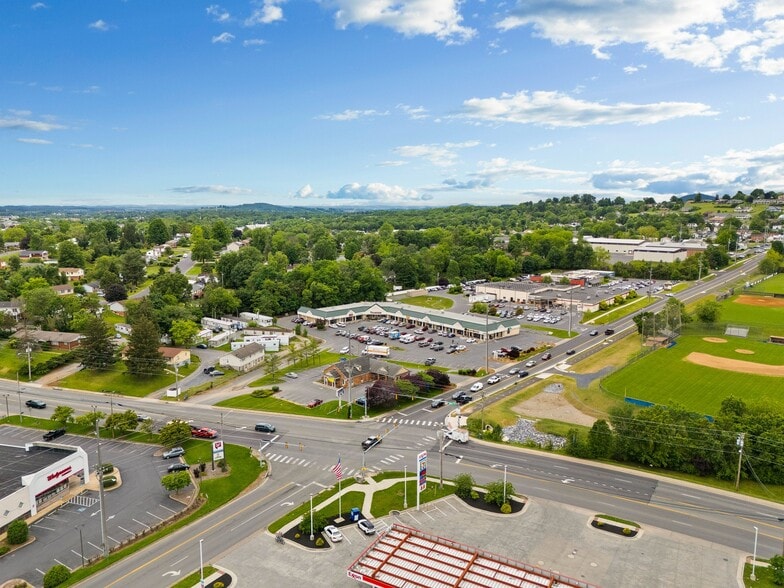 More Photos Of 625 Mount Clinton Pike, Harrisonburg General Retail For Lease