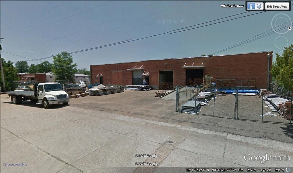 Primary Photo Of 925 Wholesale Row, Jackson Light Manufacturing For Lease