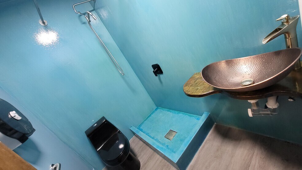 More Photos Of 352 California St, Maricopa General Retail For Sale
