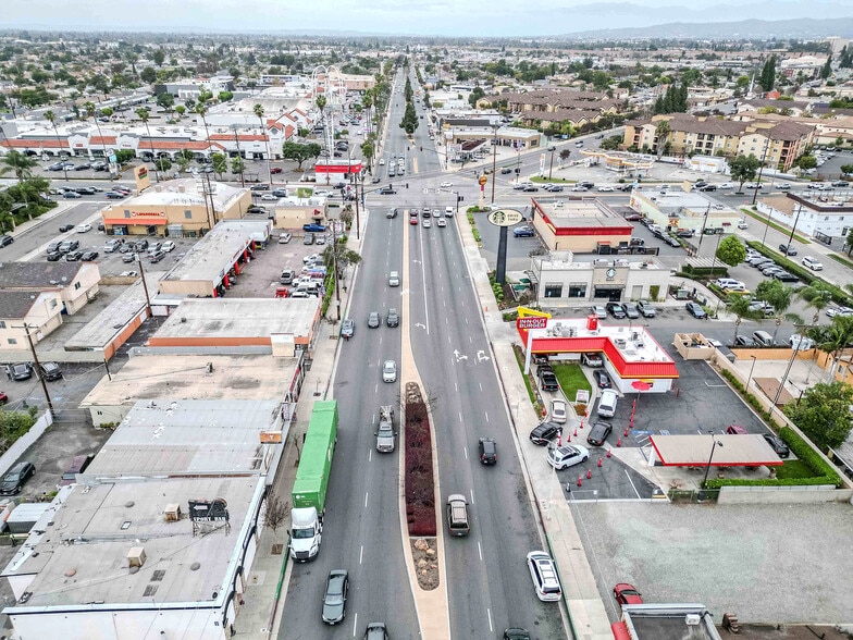 More Photos Of , Norwalk General Retail For Sale