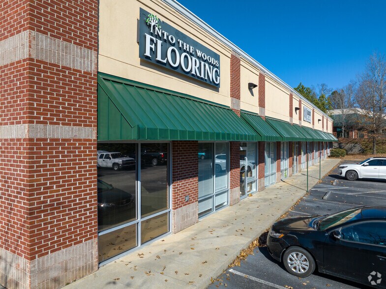 More Photos Of 6580 Jimmy Carter Blvd, Suwanee Distribution For Lease