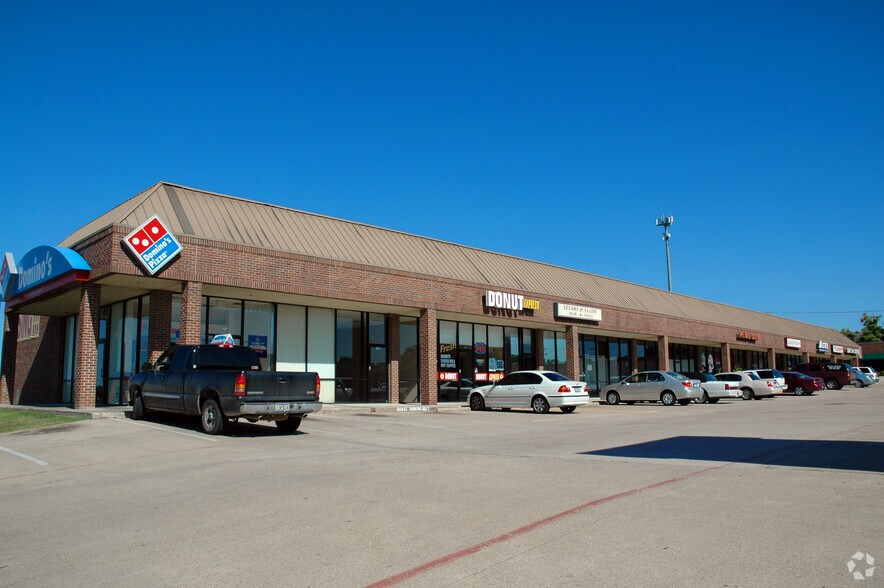 More Photos Of 8808 Camp Bowie Blvd W, Fort Worth Unknown For Lease