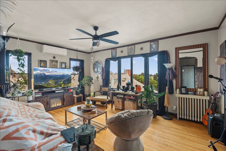 More Photos Of 3719 Emerson St, Oakland Apartments For Sale