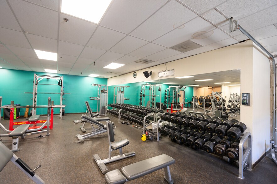 More Photos Of 300 1st Ave W, Kalispell Storefront Retail Office For Sale