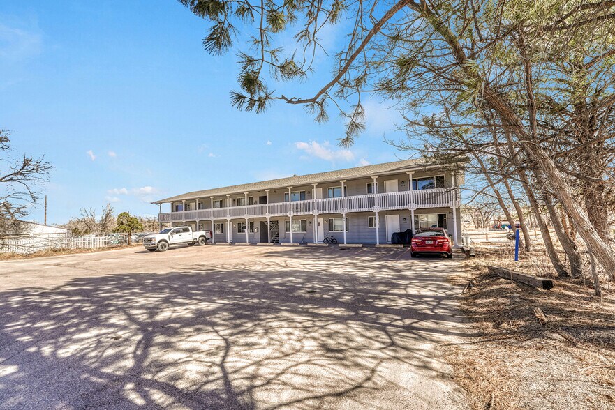 More Photos Of 490 E Elm St, Elizabeth Apartments For Sale