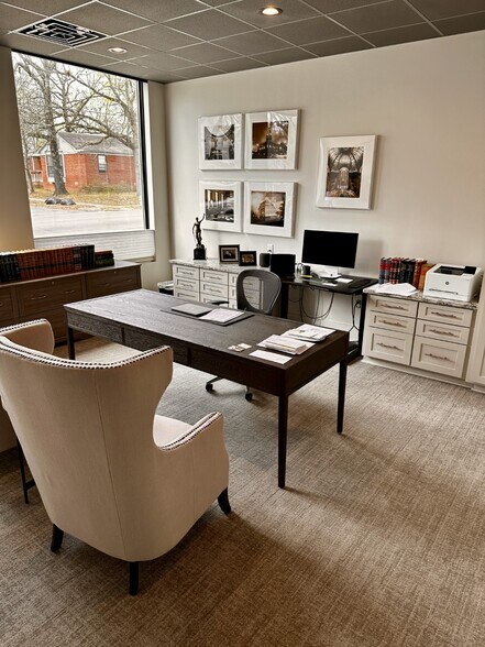 More Photos Of 4924 Kavanaugh Blvd, Little Rock Bank For Sale