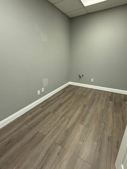 More Photos Of 24700 Center Ridge Rd, Westlake Medical For Sale