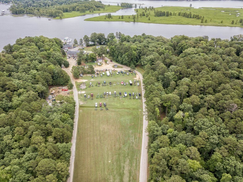 More Photos Of 9100 Wilcox Neck Rd, Charles City Marina For Lease