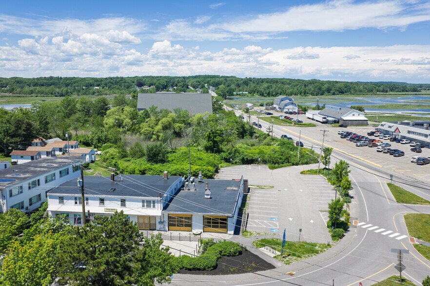 More Photos Of 3 E Grand Ave, Scarborough Service Station For Sale