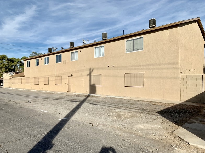 More Photos Of 3719 Royal Crest St, Las Vegas Apartments For Sale