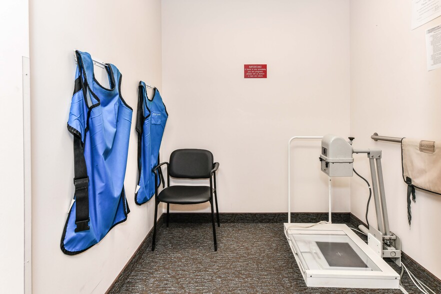 More Photos Of 1860 Town Center Dr, Reston Medical For Sale