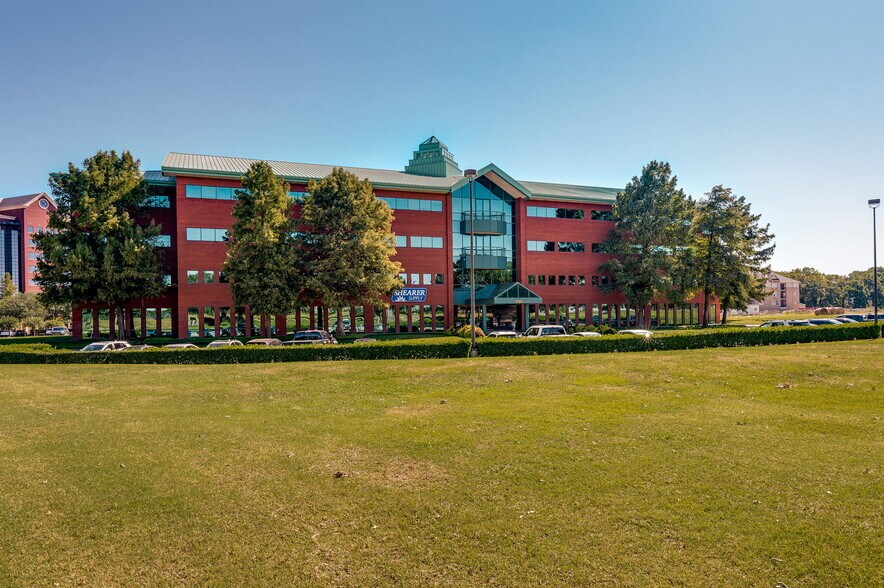 More Photos Of 1750 Valley View Ln, Farmers Branch Office For Lease