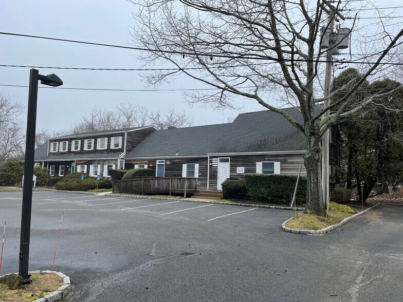 Primary Photo Of 349 Meeting House Ln, Southampton Healthcare For Lease
