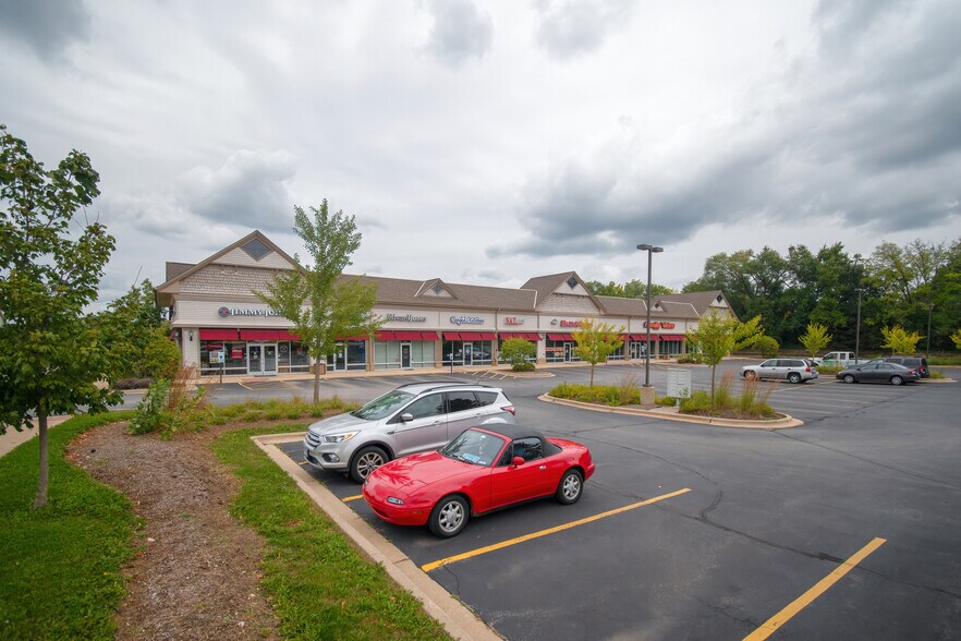 More Photos Of 3106-3108 Three Oaks Rd, Cary Freestanding For Lease