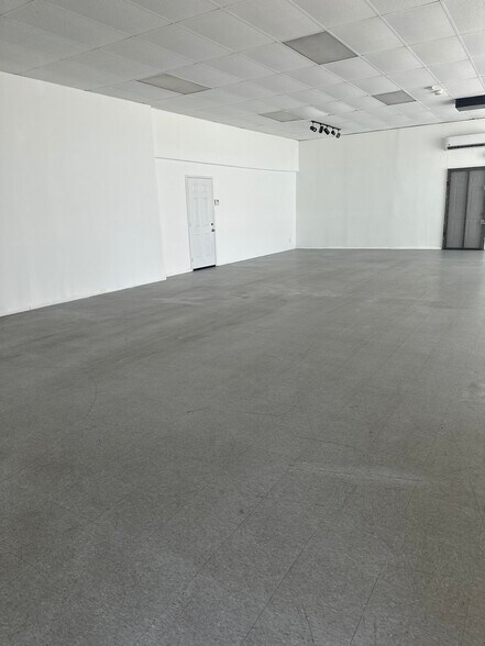 More Photos Of 5498 W Mission Blvd, Ontario Industrial For Sale