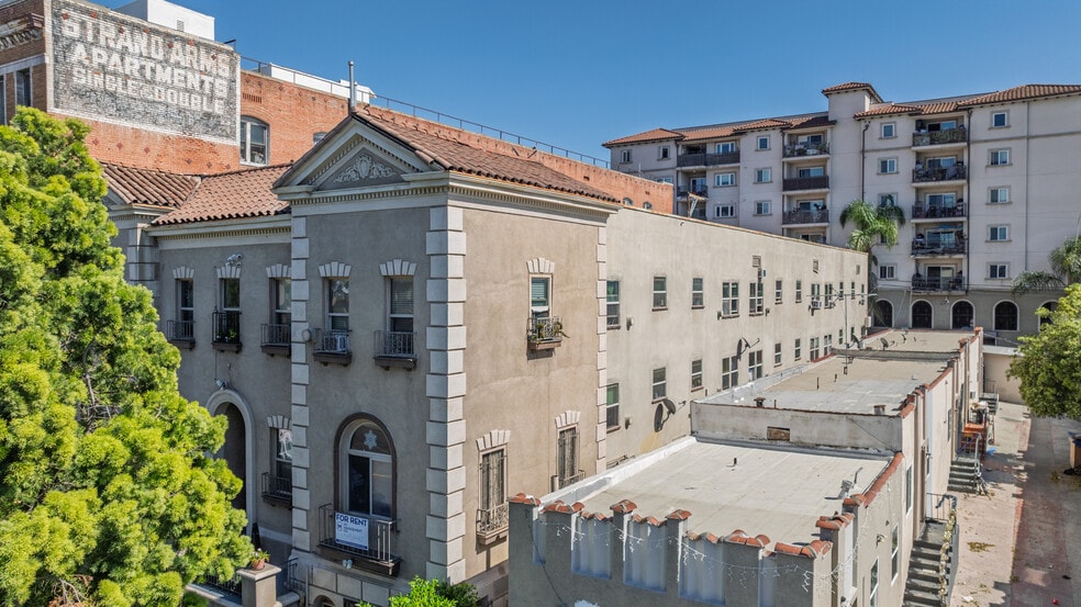 More Photos Of 502 S Westlake Ave, Los Angeles Apartments For Sale