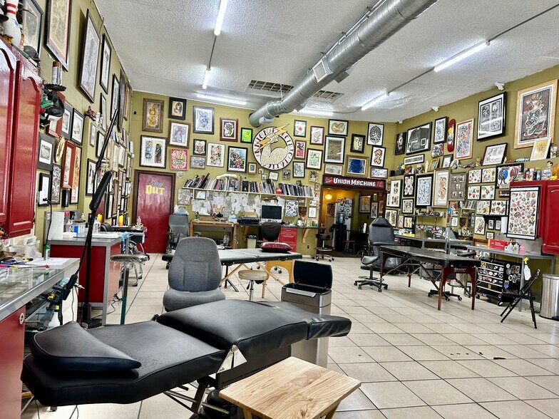 More Photos Of 847 W Gardena Blvd, Gardena General Retail For Sale