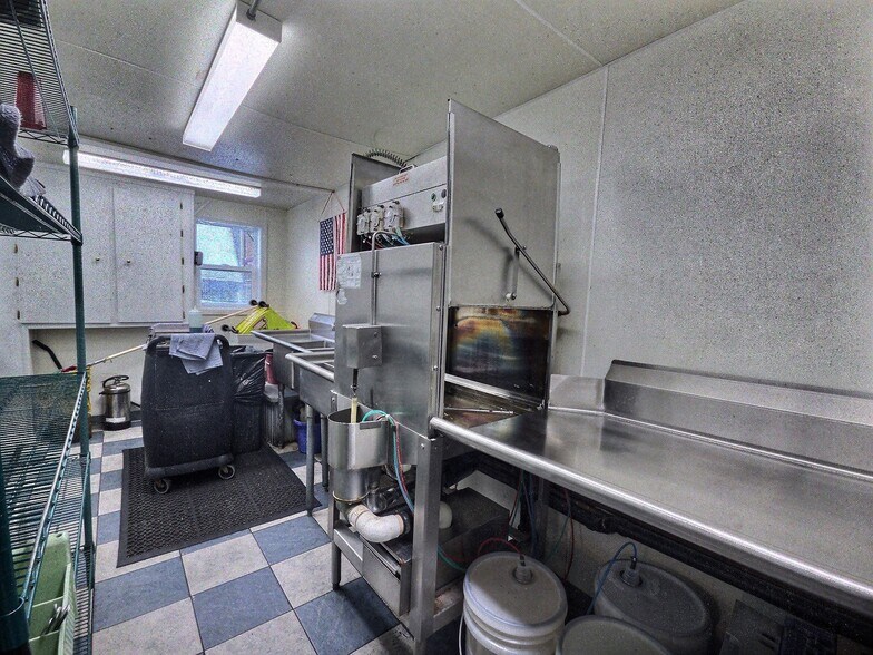 More Photos Of 4187 Highway B, Land O Lakes Restaurant For Sale