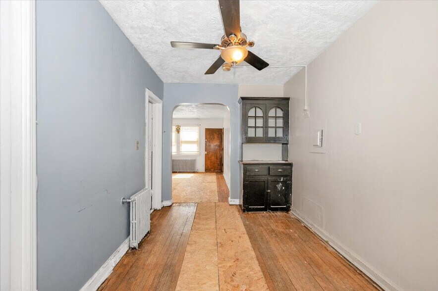 More Photos Of 1010-1012 16TH Street NE, Washington Apartments For Sale