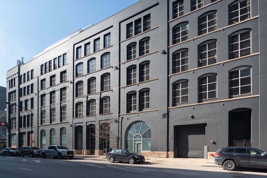 More Photos Of 130 S Jefferson St, Chicago Office For Lease