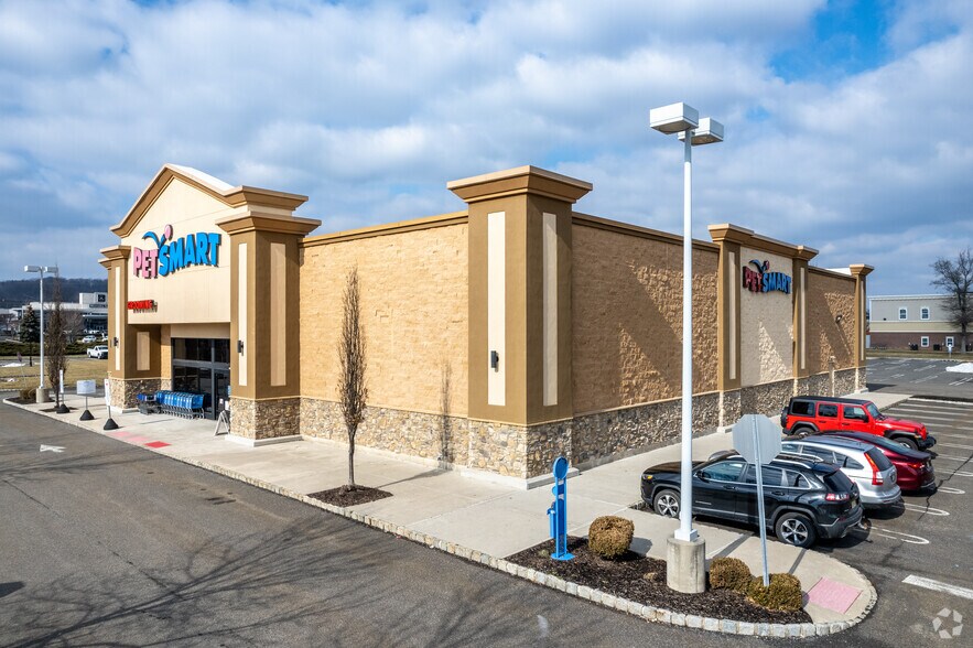 More Photos Of 136-150 State Route 31, Flemington Unknown For Lease