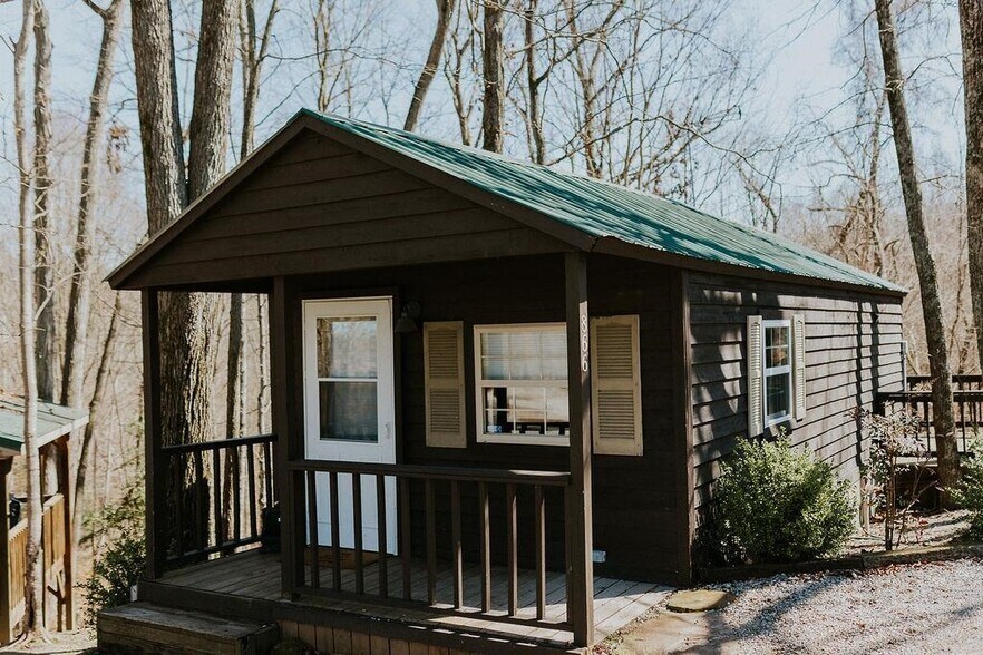 More Photos Of 896 Wilderness Rd, Mammoth Cave All Leisure For Sale