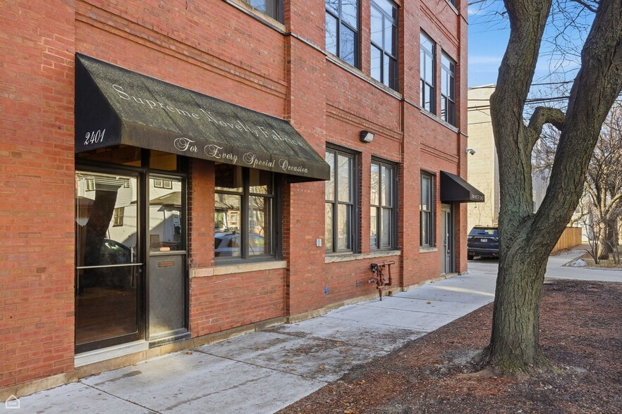 More Photos Of 2401 W Ohio St, Chicago Apartments For Sale