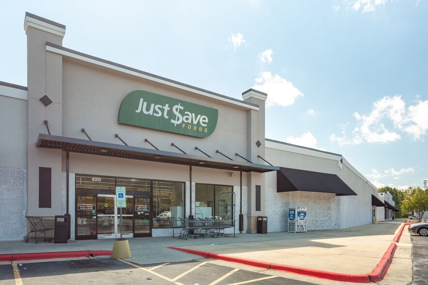 More Photos Of 531 W Meadowview Rd, Greensboro Unknown For Lease