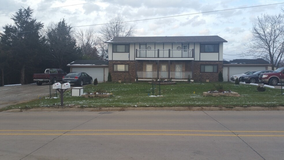 Primary Photo Of 2067 Libertyville Rd, Fairfield Apartments For Sale
