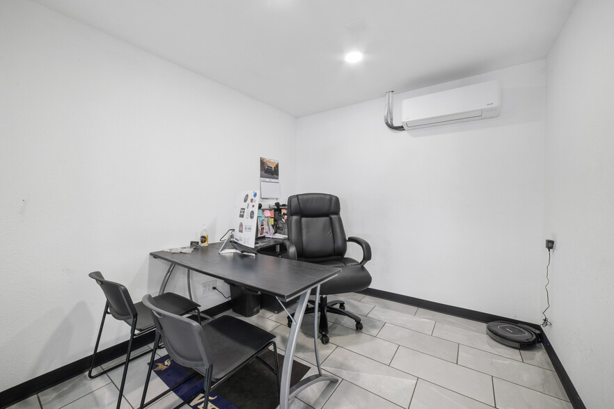 More Photos Of 11291 Folsom Blvd, Rancho Cordova Auto Dealership For Sale