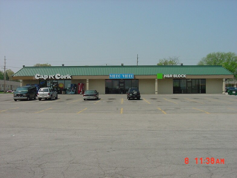 More Photos Of 1835-1854 Bluffton Rd, Fort Wayne Storefront For Lease