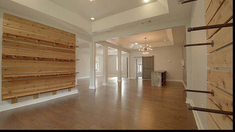 More Photos Of 5603 Main St, Flowery Branch Restaurant For Lease