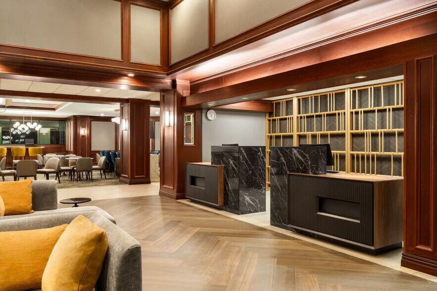 More Photos Of 5217 E Terrace Dr, Madison Hotel For Sale