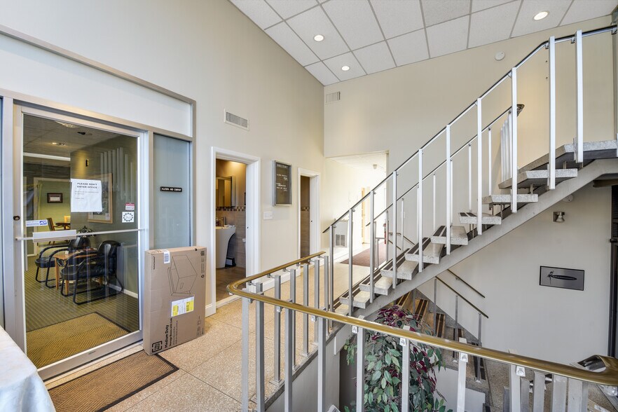 More Photos Of 309 South St, New Providence Office For Lease