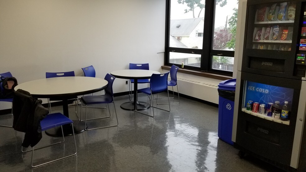 More Photos Of 71 S Central Ave, Valley Stream Office For Sale