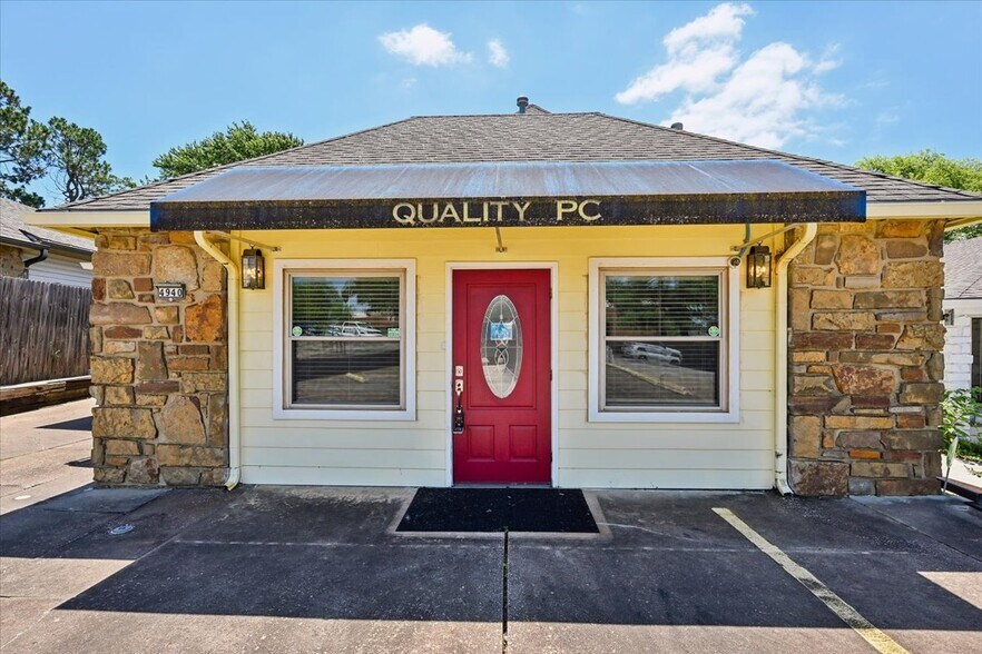 More Photos Of 4940 E 73rd St, Tulsa Office For Sale