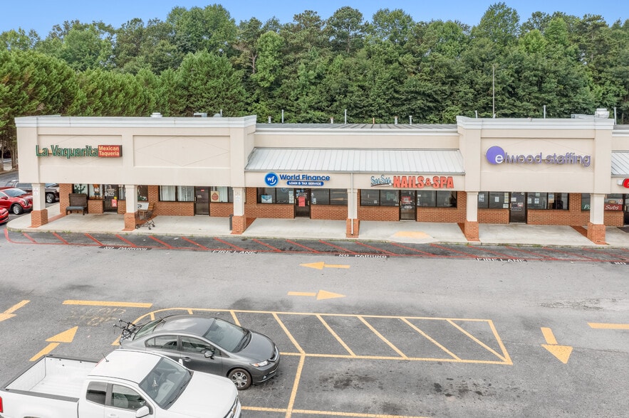 More Photos Of 1124 N Park St, Carrollton Unknown For Lease