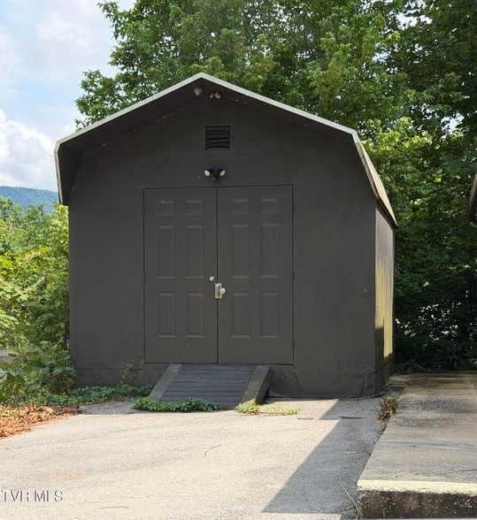 More Photos Of 920 E 5th St N, Big Stone Gap Restaurant For Sale