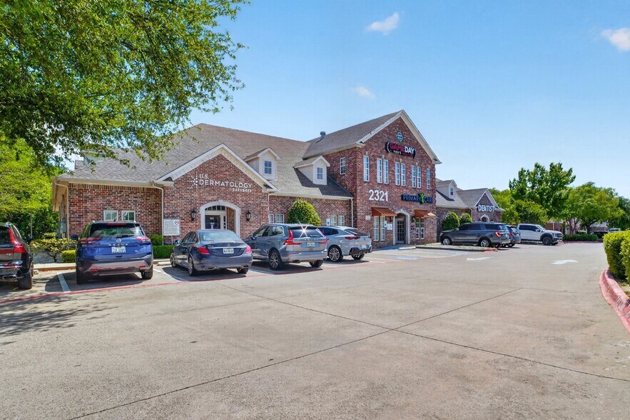 More Photos Of 2321 Ira E Woods Ave, Grapevine Medical For Lease