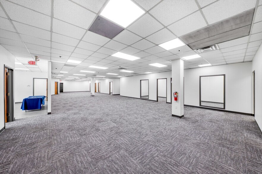 More Photos Of 3285 Saturn Ct, Peachtree Corners Warehouse For Lease