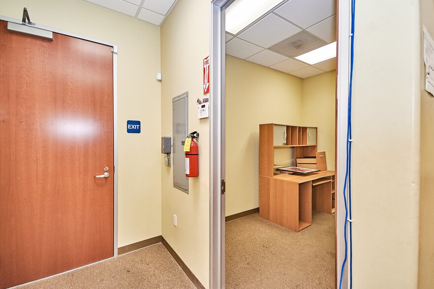More Photos Of 18 Endeavor, Irvine Medical For Lease