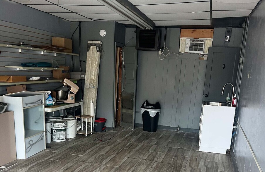 More Photos Of 51 Sherman Ave, Newark Storefront For Lease