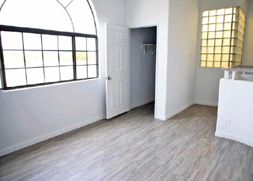 More Photos Of 3815 McLaughlin Ave, Los Angeles Apartments For Sale