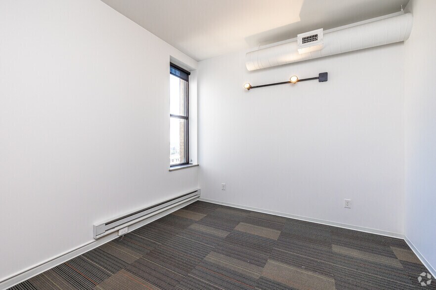 More Photos Of 405 6th Ave, Des Moines Apartments For Lease