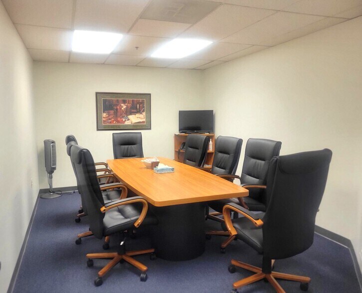 More Photos Of 1400 Front Ave, Lutherville Office For Sale