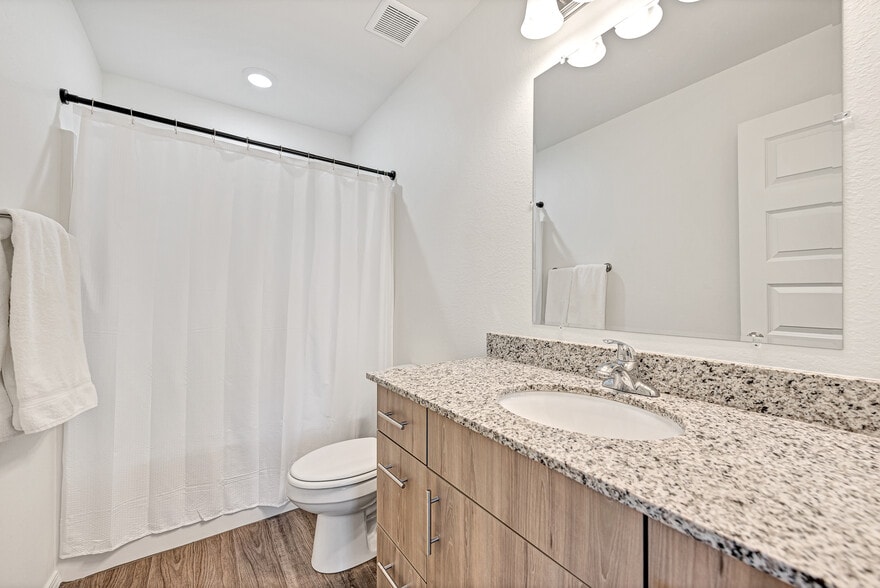 More Photos Of 1512 S Razorback Rd, Fayetteville Apartments For Sale