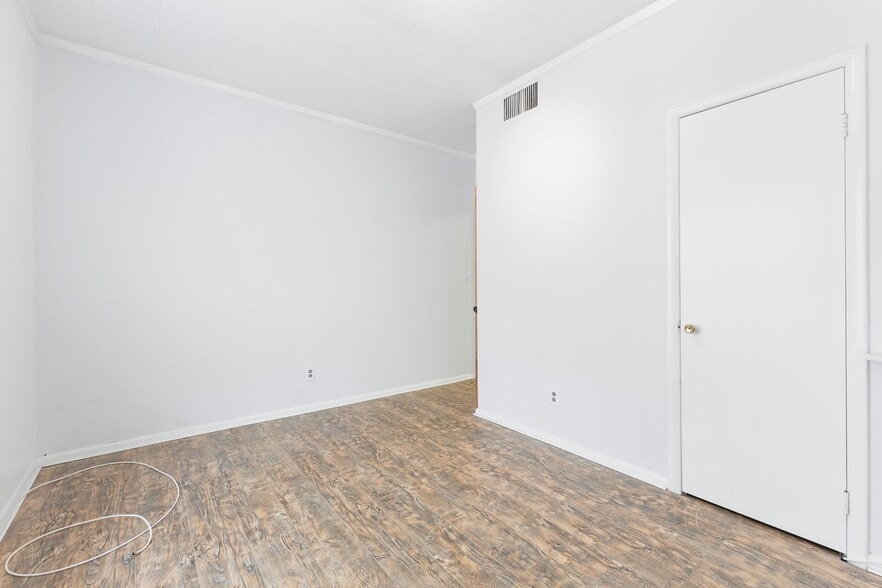 More Photos Of 1453 Pennsylvania Ave SE, Washington Storefront Retail Office For Lease