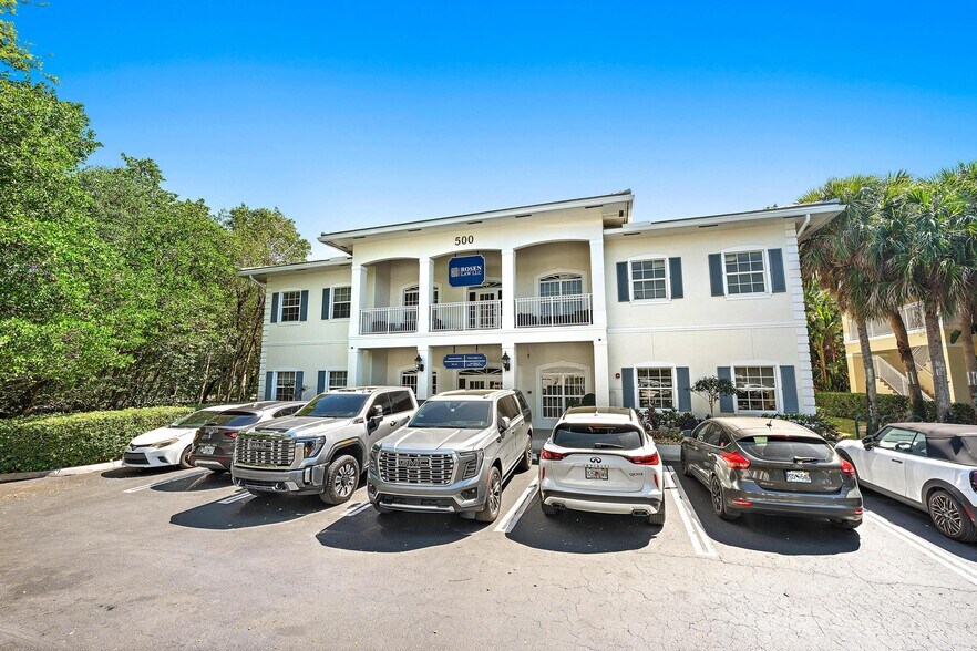 More Photos Of 500 Village Square Crossings, Palm Beach Gardens Office Residential For Lease