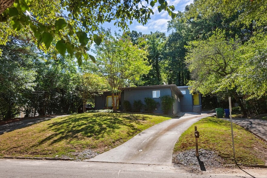 More Photos Of 1393 Markan Dr NE, Atlanta Multifamily For Sale